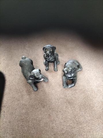 Te koop trio zwarte Labrador beelden beschikbaar voor biedingen