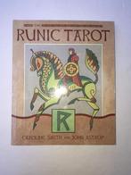 Boek - Runic Tarot - Caroline Smith - John Astrop, Tarot of Kaarten leggen, Ophalen of Verzenden, Zo goed als nieuw, Caroline Smith