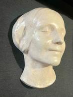 Dodenmasker Meisje uit de Seine, Ophalen