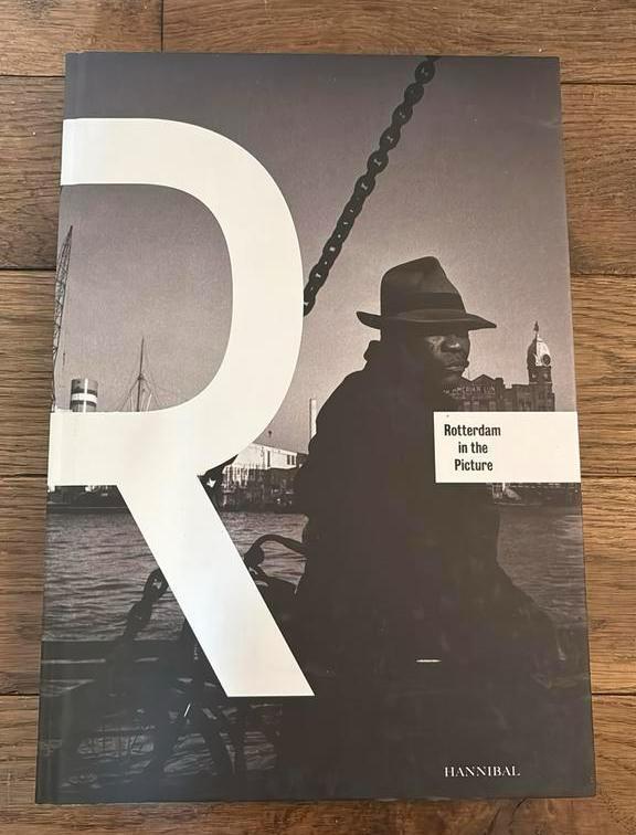 Frits Gierstberg - Rotterdam, Boeken, Kunst en Cultuur | Fotografie en Design, Zo goed als nieuw, Verzenden