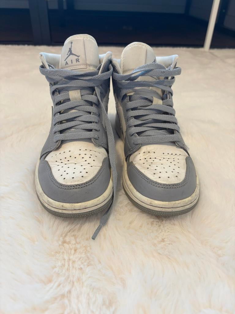nike air jordan 1 mid stealth, Ophalen of Verzenden, Gebruikt, Schoenen