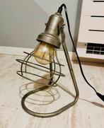 Leuk tafellampje industriele stijl, Ophalen of Verzenden, Zo goed als nieuw, Metaal, Minder dan 50 cm