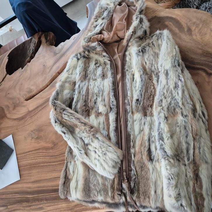 Vintage Bontjas maat 34 met Capuchon konijnenvacht, Kleding | Dames, Jassen | Zomer, Zo goed als nieuw, Maat 34 (XS) of kleiner