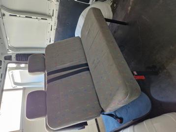 Bedbank. Slaapbank vw transporter. Met gordels  beschikbaar voor biedingen