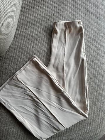 Josh V Cremekleurige Broek Maat M beschikbaar voor biedingen