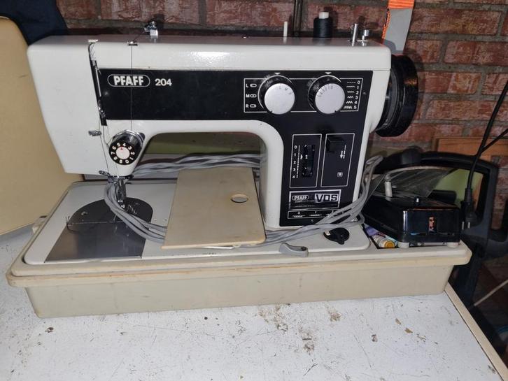 Pfaff 204 Naaimachine - Klassieker!, Hobby en Vrije tijd, Naaimachines en Toebehoren, Gebruikt, Naaimachine, Pfaff, Ophalen of Verzenden