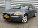 Volvo S40 2.4 Momentum, Auto's, Volvo, Voorwielaandrijving, Stof, Zwart, 700 kg