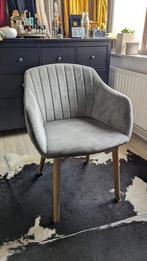 Grijze velvet stoel, Huis en Inrichting, Stoelen, Ophalen, Hout, Zo goed als nieuw, Eén