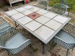 Robuuste Buitentafel van metaal en tegels, Tuin en Terras, Ophalen, Gebruikt, Vierkant, Metaal