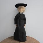 Antieke pop van pastoor, Ophalen of Verzenden