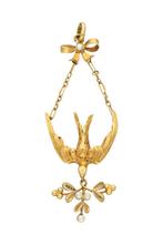 18 Karaat gouden hanger, vredesduif met takje in de bek., Ophalen of Verzenden, Goud, Hanger