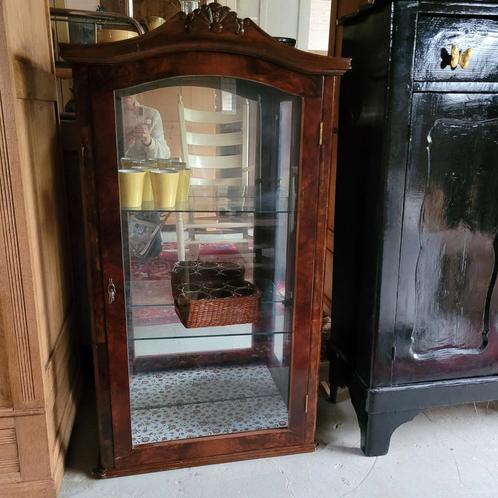 Brocante vintage oude kleine vitrinekast servieskast kastje, Antiek en Kunst, Curiosa en Brocante, Ophalen