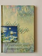 Boekje God is bij je, Ophalen of Verzenden, Zo goed als nieuw