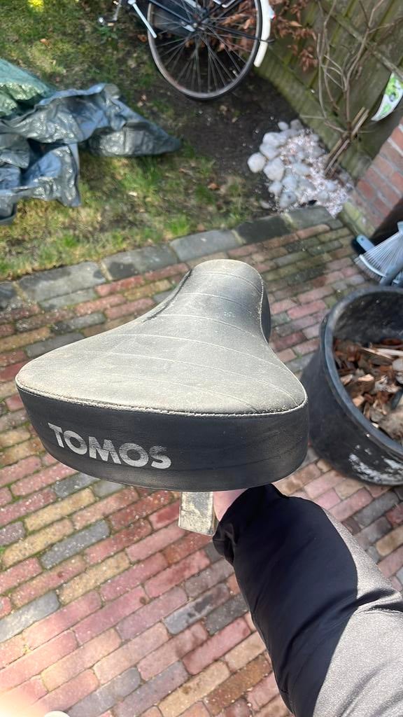 Tomos zadel, Fietsen en Brommers, Brommers | Tomos, Ophalen of Verzenden, Gebruikt, Overige modellen