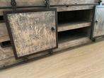Televisiekast hout/staal industrieel, Huis en Inrichting, Kasten | Televisiemeubels, Ophalen, Zo goed als nieuw, 25 tot 50 cm