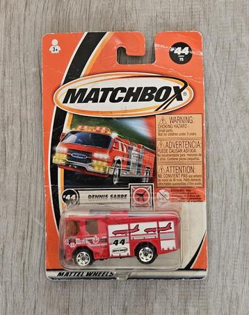 Matchbox #44 Dennis Sabre Fire Truck Red 2002 New On Card beschikbaar voor biedingen