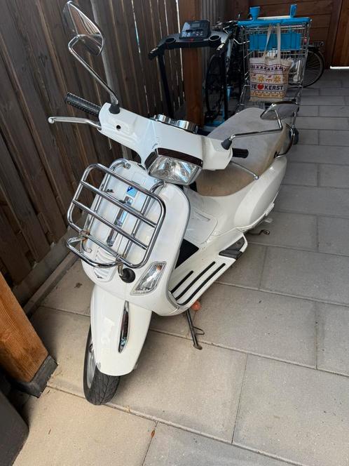 Vespa Sprint S50 2T, Fietsen en Brommers, Scooters | Vespa, Zo goed als nieuw, Ophalen of Verzenden