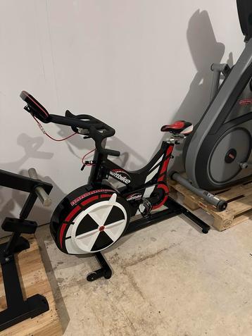 Wattbike Pro - Indoor Cycling Trainer beschikbaar voor biedingen