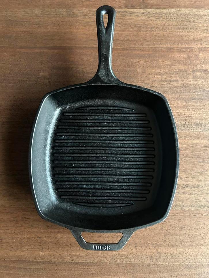 Lodge Gietijzeren Grillpan - Zo goed als nieuw!, Huis en Inrichting, Keuken | Potten en Pannen, Zo goed als nieuw, Koekenpan of Braadpan