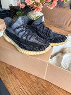 Yeezy boost 350 V2 carbon | maat 41 1/3, Ophalen of Verzenden, Zwart