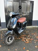 IVA lux 50 scooter, Fietsen en Brommers, Scooters | Overige merken, Gebruikt, Maximaal 45 km/u, Benzine, Ophalen