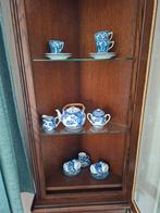 Blauw-wit servies, theepot, kopjes en schotels, Ophalen, Zo goed als nieuw, Overige stijlen, Kop(pen) en/of Schotel(s)