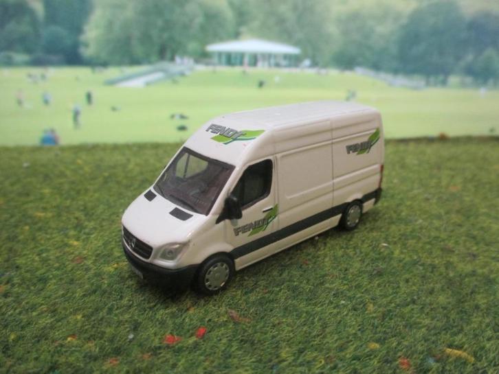 Mercedes Benz Sprinter W906 - Schuco FENDT Tractor Service, Hobby en Vrije tijd, Modelauto's | 1:87, Zo goed als nieuw, Ophalen of Verzenden