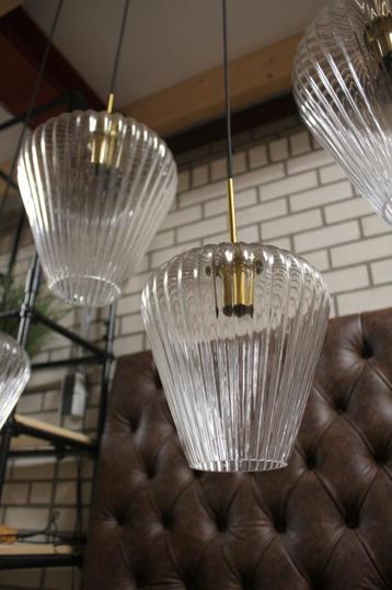 Sfeervolle 5 lichts hanglamp met geribbeld glas  beschikbaar voor biedingen