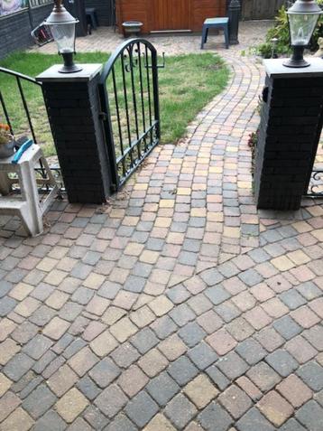 gratis 20 tot 25 vierkante meter cobblestones 10x10x6cm beschikbaar voor biedingen