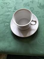 100 Koffiekopjes met Schotel - Grote Partij, Huis en Inrichting, Keuken | Servies, Ophalen, Gebruikt, Keramiek, Effen