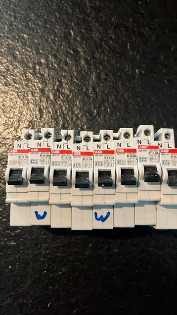 automaten B 16 NA ABB-HAF 0025-050 beschikbaar voor biedingen