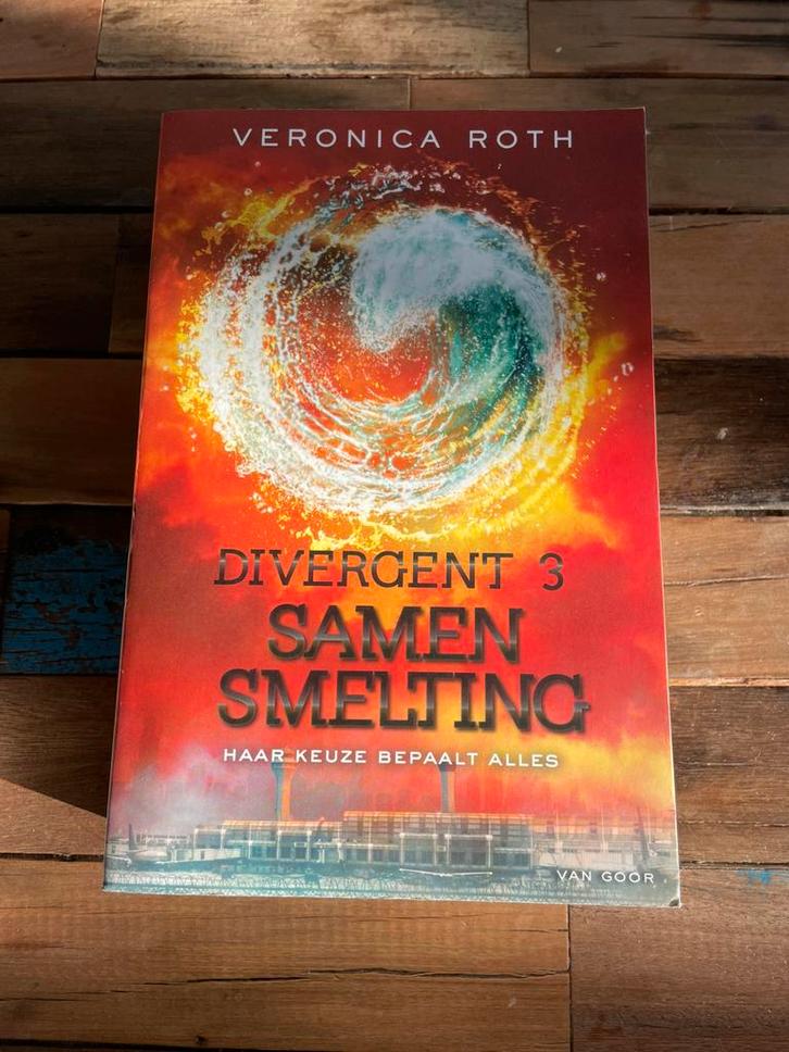 Veronica Roth - Samensmelting, Boeken, Kinderboeken | Jeugd | 13 jaar en ouder, Zo goed als nieuw, Ophalen of Verzenden
