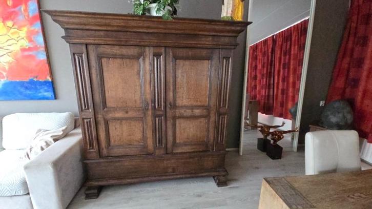 Prachtige antieke Duitse eikenkast ALLEEN DIT WEEKEND !, Antiek en Kunst, Antiek | Meubels | Kasten, Ophalen