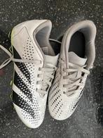 Adidas Predator Voetbalschoen- Maat 35 + scheenbeschermers, Maat XS of kleiner, Ophalen of Verzenden, Gebruikt, Schoenen