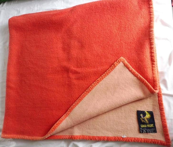 Prachtige wollen deken Good Night 220 x 240 cm wol, Huis en Inrichting, Woonaccessoires | Plaids en Woondekens, Nieuw, Ophalen