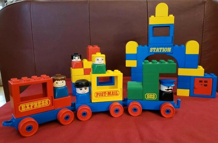 DUPLO Trein Station - 081 - LEGO, Kinderen en Baby's, Speelgoed | Duplo en Lego, Zo goed als nieuw, Duplo, Ophalen of Verzenden