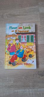Fleur en Luuk en de logeerstal, Boeken, Kinderboeken | Jeugd | onder 10 jaar, Ophalen of Verzenden, Zo goed als nieuw, Teunie Suijker