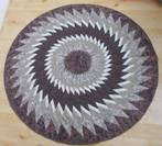 Handgemaakt apart tafel/vloer kleed., Verzenden, Zo goed als nieuw, Rond, Binnen