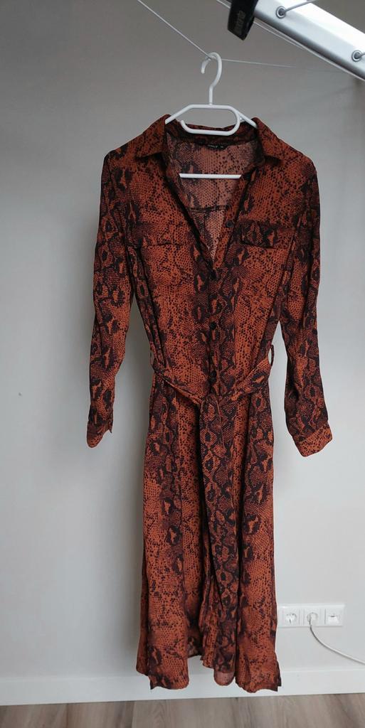 Prachtige bruin/zwarte Only Jurk Maat S (36) - Nieuw!, Kleding | Dames, Jurken, Nieuw, Maat 36 (S), Bruin, Onder de knie, Ophalen of Verzenden