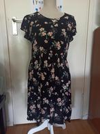 Romantische zwarte bloem jurk van Clockhouse maat 42, Kleding | Dames, Jurken, Verzenden, Zwart, Maat 42/44 (L), Zo goed als nieuw