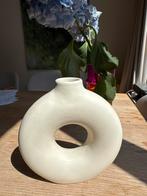Witte Donut Vaas, Huis en Inrichting, Ophalen, Gebruikt, Wit, Aardewerk of Porselein