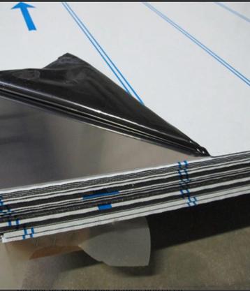 RVS platen 77x77 cm en 1 mm dikte geborsteld beschikbaar voor biedingen