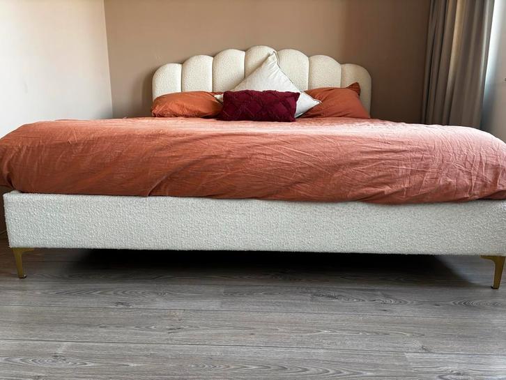 Stijlvol tweepersoons bed van teddystof 180x200, Huis en Inrichting, Slaapkamer | Bedden, Gebruikt, Tweepersoons, 180 cm, 200 cm