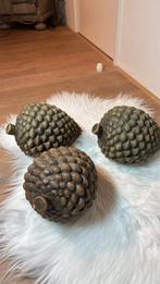Grote decoratieve aardenwerken dennenappels (prijs per stuk), Huis en Inrichting, Woonaccessoires | Overige, Ophalen, Gebruikt
