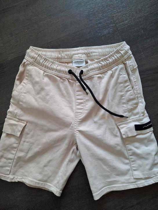 Daily Aesthetikz zandkleurige korte broek XS, Kleding | Heren, Broeken en Pantalons, Zo goed als nieuw, Maat 46 (S) of kleiner