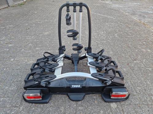 Thule VeloCompact 927 fietsendrager voor 3 fietsen, Auto diversen, Fietsendragers, Gebruikt, Trekhaakdrager, 3 fietsen of meer