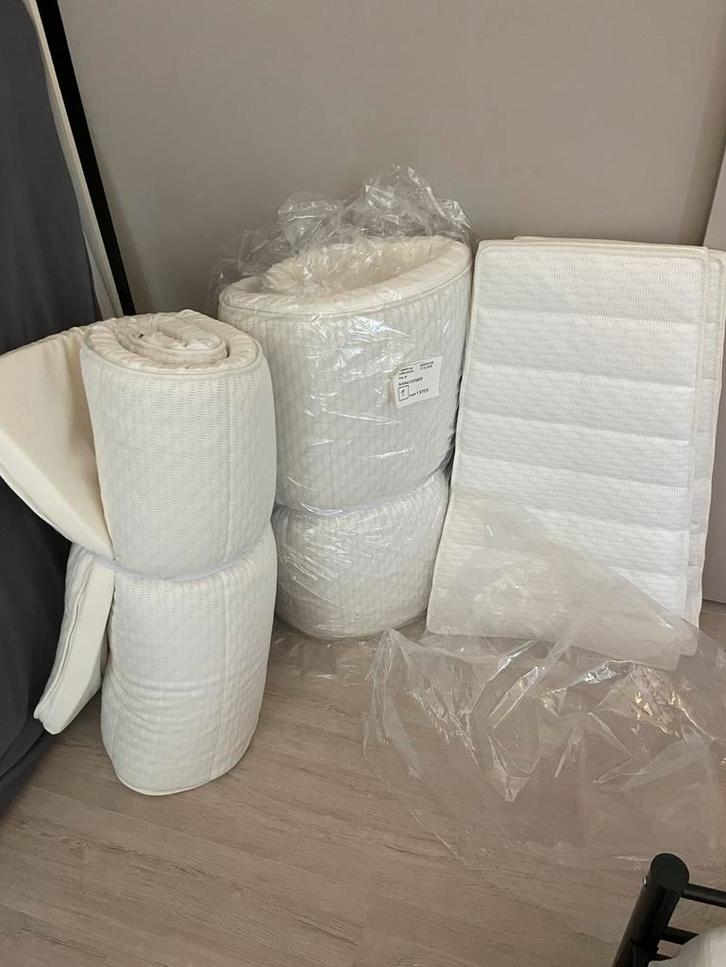 Nieuwe toppers enkele bedden + tussenstuk, Caravans en Kamperen, Camper-accessoires, Nieuw, Ophalen