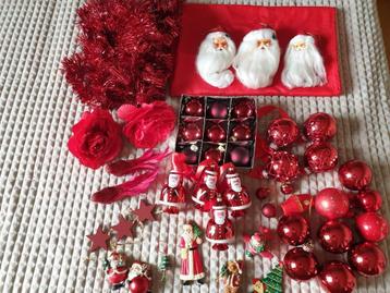 Kerstdecoratie rood, leuke gevarieerde boomdecoratie beschikbaar voor biedingen