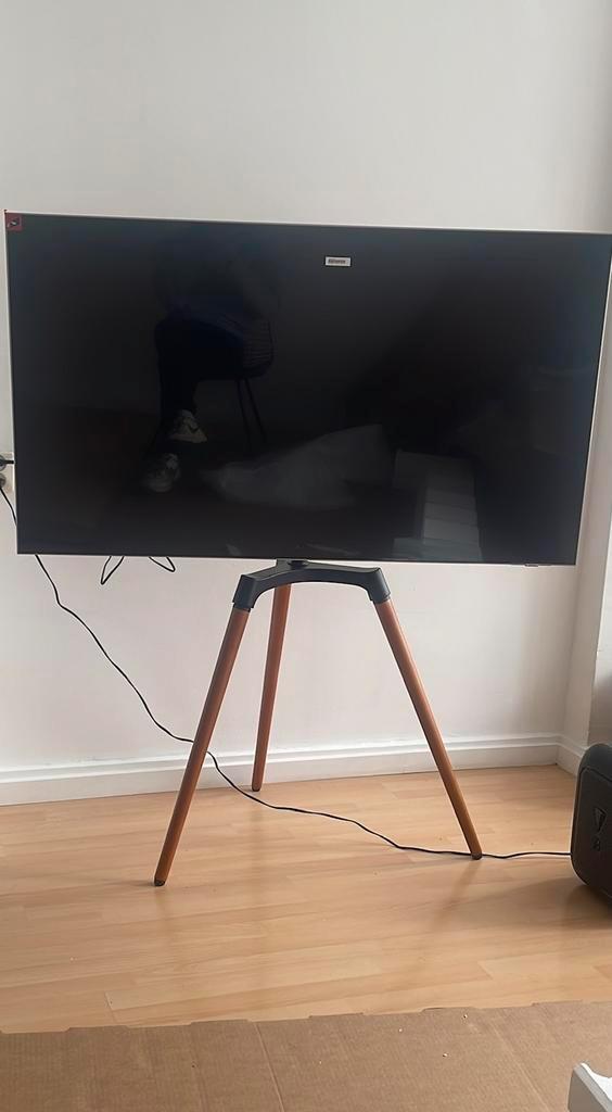 Televisie schilders ezel design standaard T.W.V. €100, Huis en Inrichting, Kasten | Televisiemeubels, Zo goed als nieuw, Minder dan 100 cm