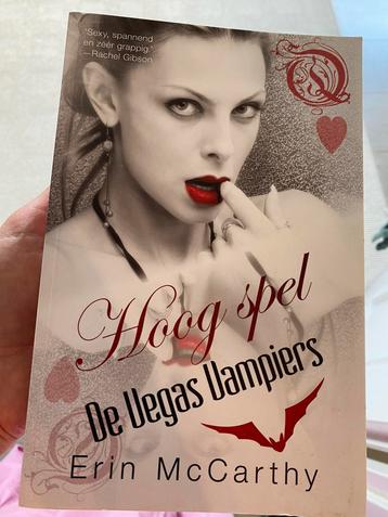 Hoog spel, boek beschikbaar voor biedingen